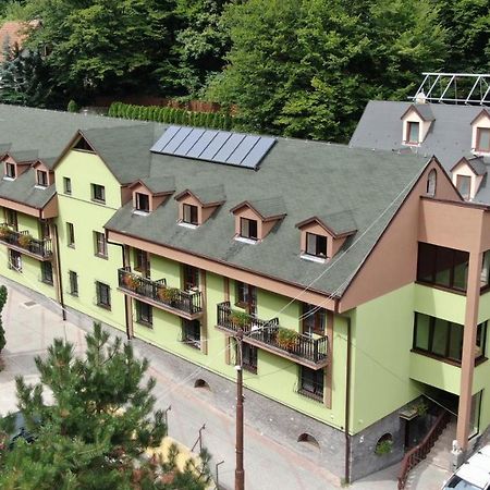 Horsky Hotel Eva Svaty Jur Exterior foto